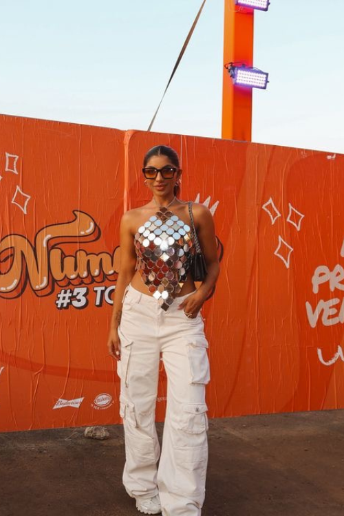 24 Damn Hot Carnival Outfits That Are Bold, Colorful, and Made to Stand Out in the Crowd 24 Damn Hot Carnival Outfits That Are Bold, Colorful, and Made to Stand Out in the Crowd