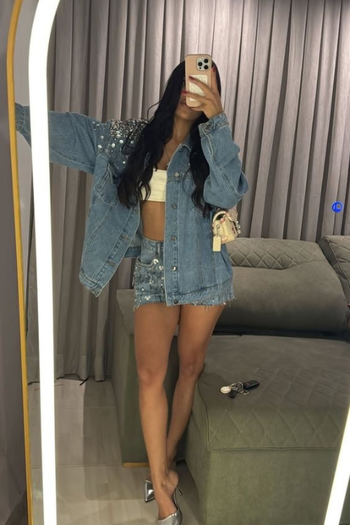 24 Damn Hot Carnival Outfits That Are Bold, Colorful, and Made to Stand Out in the Crowd 24 Damn Hot Carnival Outfits That Are Bold, Colorful, and Made to Stand Out in the Crowd