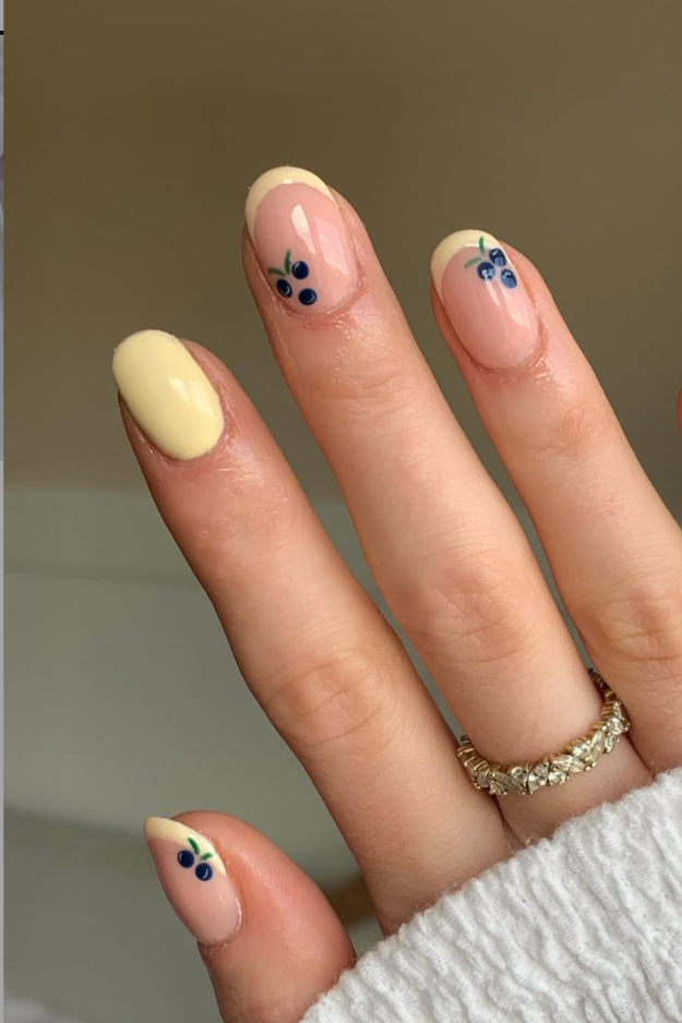 28 Short Summer Nails That Prove You Don’t Need Length to Look Cute